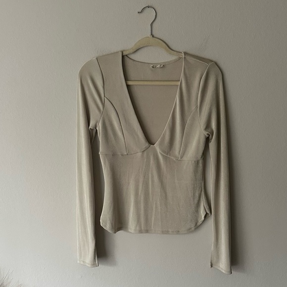 Free People Sleek Classy Long Sleeve Blouse Size Medium - Picture 4 of 11